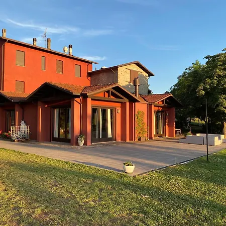 فندق مبيت وإفطار Casa Lupi
