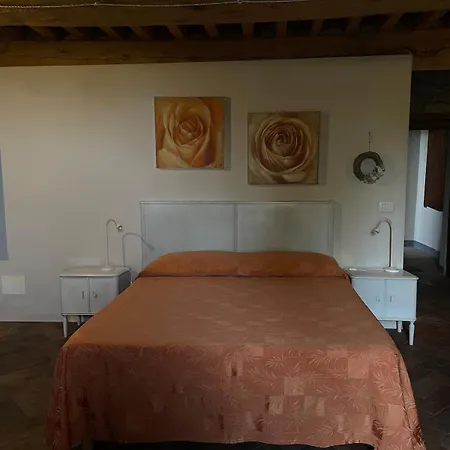 Casa Lupi Bed & Breakfast *